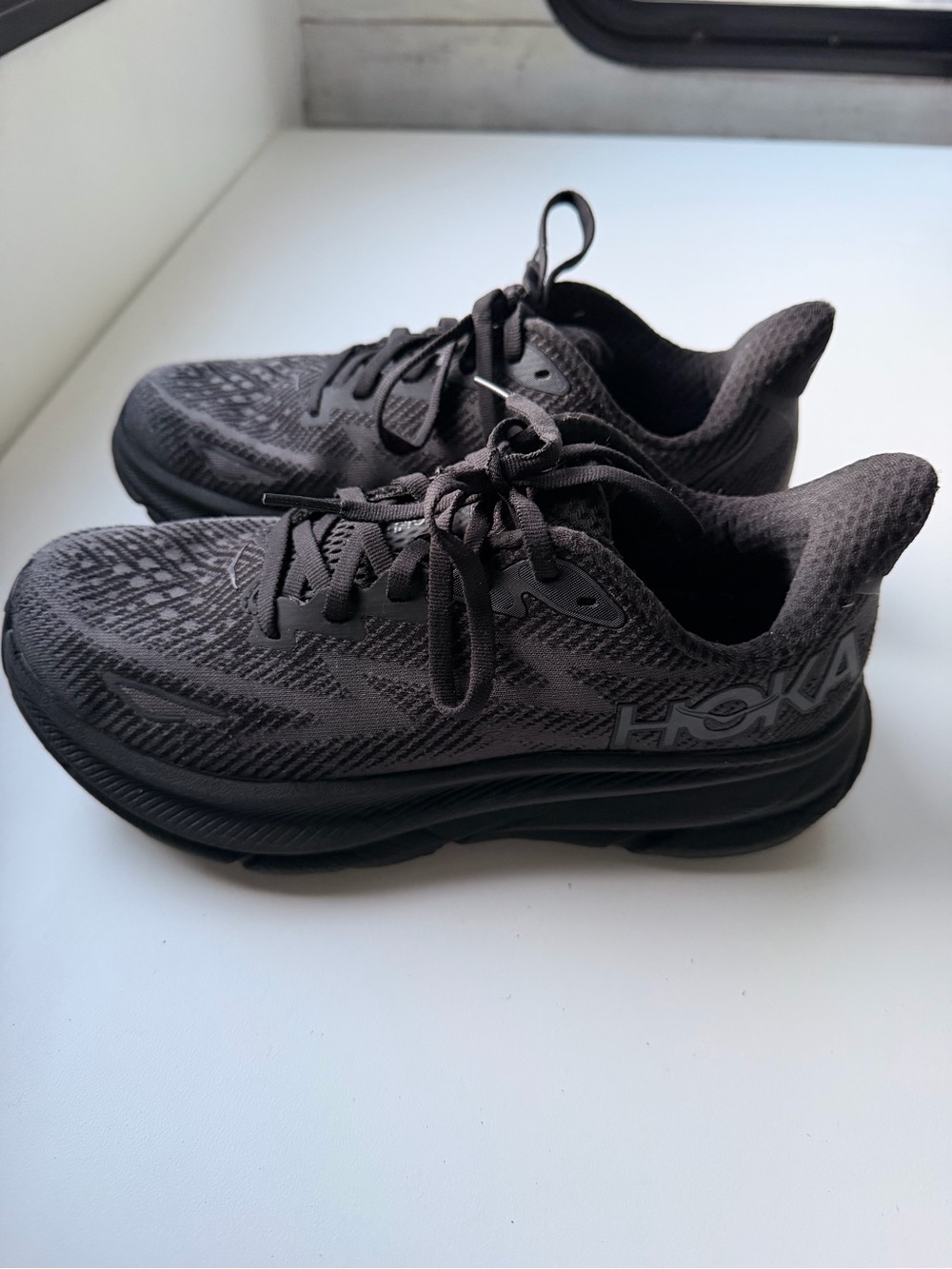 Hoka Clifton 9 Shoes Women’s Size 6.5B